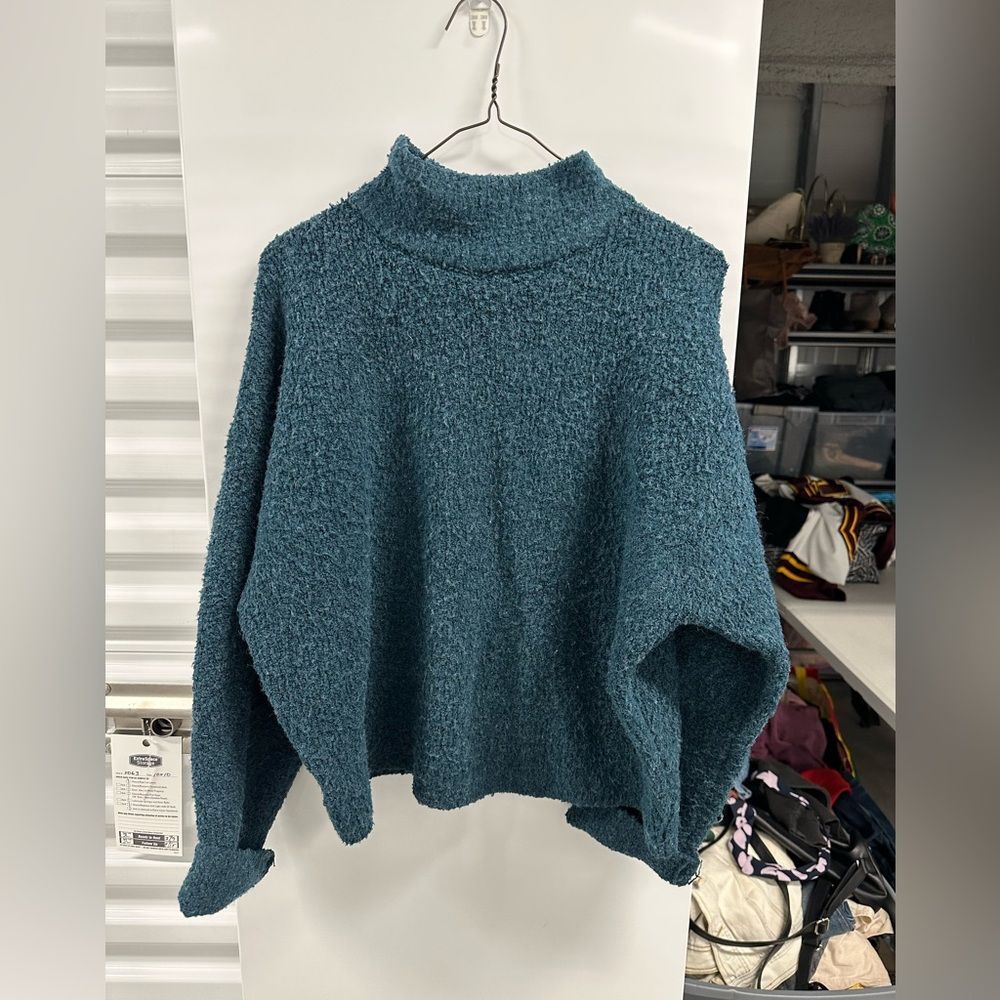 Universal Threads Textured Sweater - Picture 2 of 5